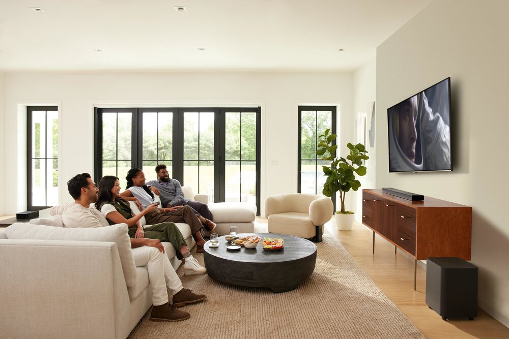 La nueva barra de sonido JBL Bar 1300 llega con un enorme subwoofer, altavoces surround separables, audio Dolby Atmos y DTS:X