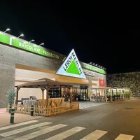 Las tardes de verano no volverán a ser lo mismo con este conjunto de muebles rebajado de Leroy Merlin 