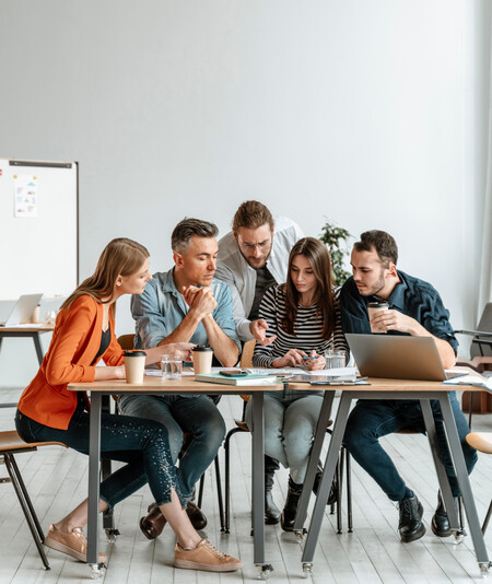 Reunion Empresarios Oficina Trabajo