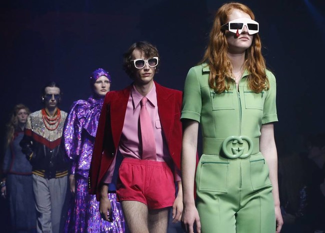 Diaryheroarticle Fashionshow Ss18 Video 001 Default