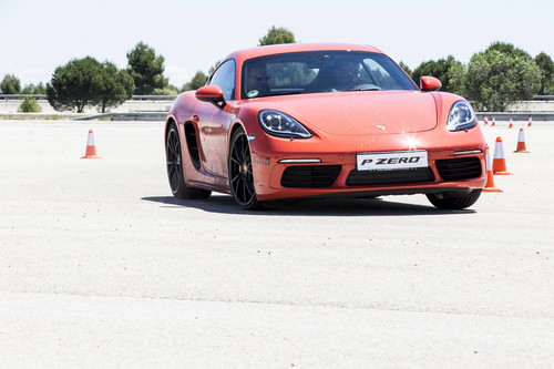 Conociendo el nuevo Pirelli P Zero con Porsche Cayman S, Lamborghini Huracán y compañía