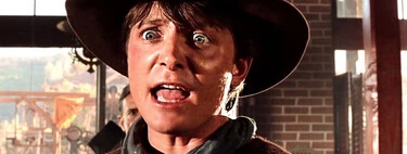 Michael J. Fox tenía que simular un estrangulamiento en Regreso al Futuro 3 y todos alucinaron con su actuación. Se estaba ahogando de verdad 