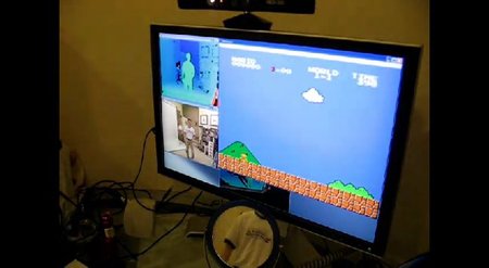 Jugando a 'Super Mario Bros.' con Kinect