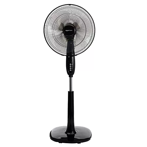 Amazon Basics Ventilador de pie digital oscilante, con 3 palas duales y mando a distancia, Negro