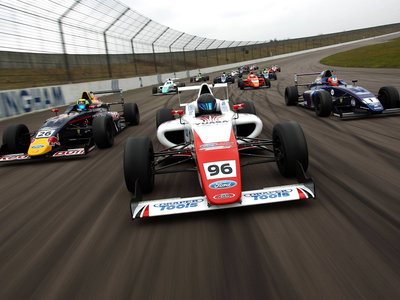 La Fórmula Ford: libertad e ingenio para los monoplazas más atrevidos