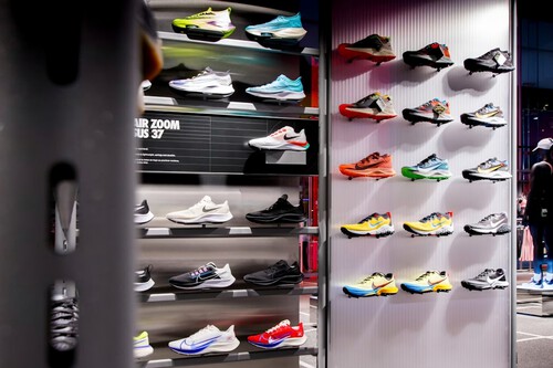 Liquidación de Nike: varios modelos de zapatillas con descuentos de hasta el 68% para renovar nuestro zapatero