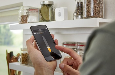 Cómo automatizar las luces de tu hogar con un sensor de movimientos de HomeKit