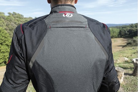 Traje Garibaldi Tourland 3