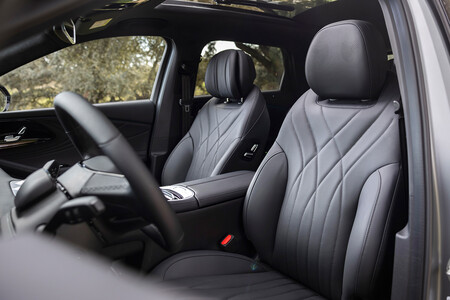 Omoda 9 Phev asientos delanteros