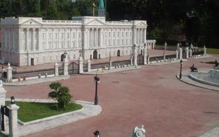 Buckingham Palace en Window of the World