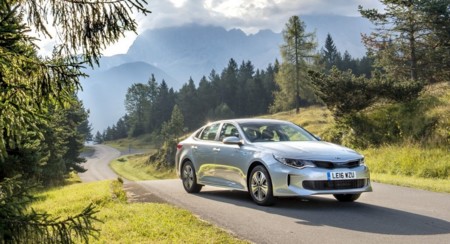 Kia Optima Plug-in: el primer híbrido enchufable de Kia comienza a venderse en Europa
