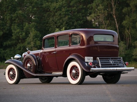 Cadillac V-16 Sedan
