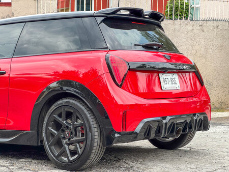 MINI Cooper John Cooper Works