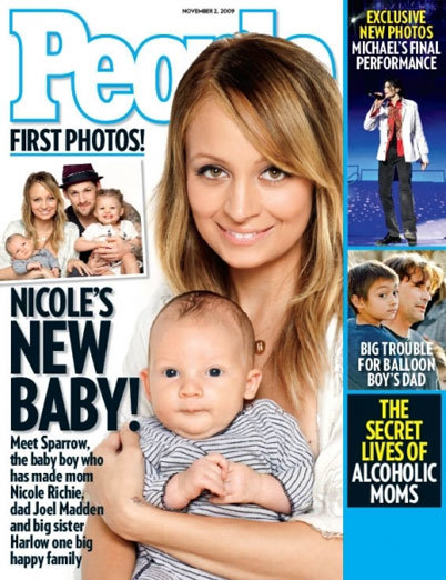 Nicole Richie presenta a su bebé
