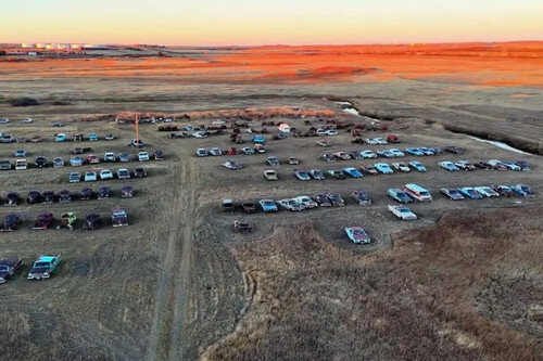 Paul Sagaser construiu um santuário para amantes de carros antigos / Imagem: VanDerBrink Auctions