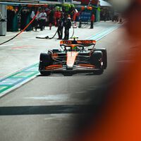 Lando Norris tiñe de naranja la fiesta en Zandvoort pero Max Verstappen saca petróleo de su desmejorado Red Bull