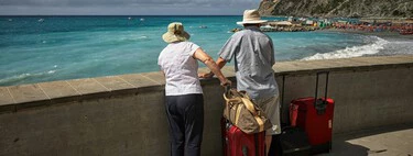 El Corte Inglés reta al Imserso con un baratísimo viaje a una preciosa zona de playa y montaña: pensión completa y transporte incluido 