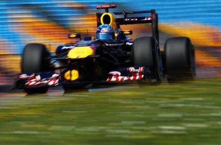 Sebastian Vettel se pasea en el Gran Premio de Turquía