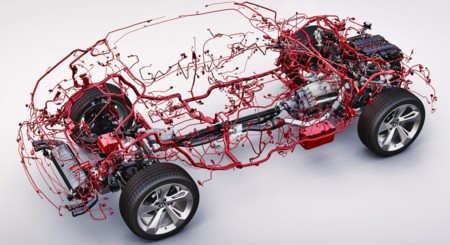 Así es el rompecabezas de los 50 kg de cableado en un Bentley Bentayga