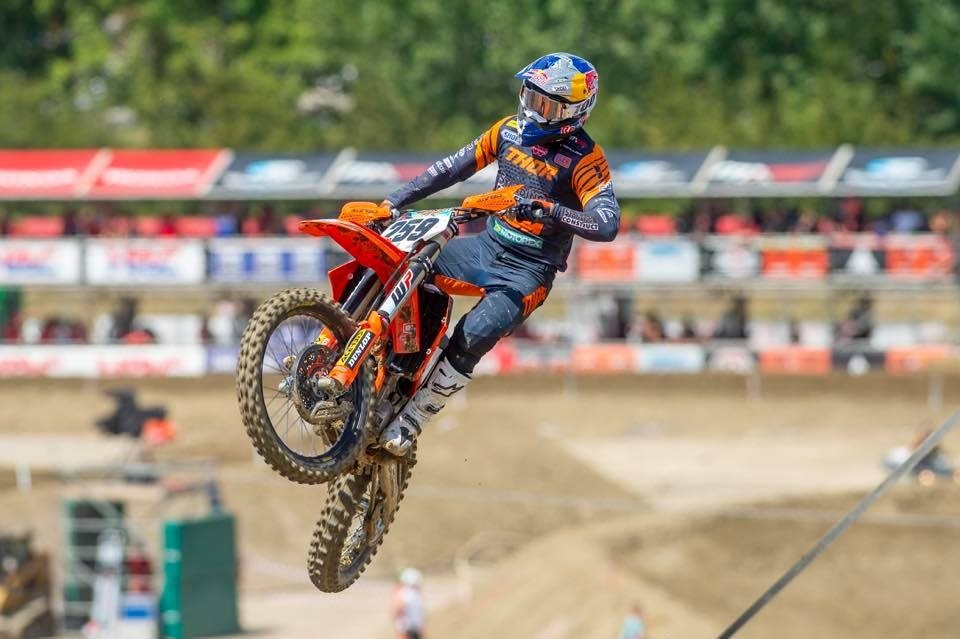 Glenn Coldenhoff y Tom Vialle reclaman el protagonismo con las victorias de MXGP y MX2 en Suecia