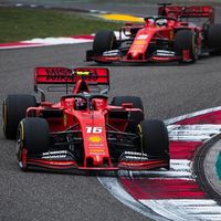 Ferrari se pone al frente y Charles Leclerc doblega a Sebastian Vettel en los caóticos entrenamientos de Bakú 