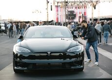 El Nuevo Tesla Model S Llega Con Una Version De 1 100 Cv Potencia De Bugatti A Precio De Porsche 911