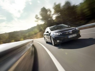 Nuevo Toyota Avensis 2012