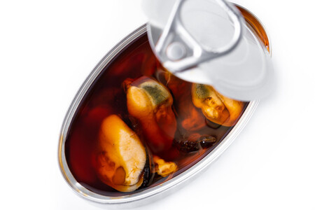 Lata de mejillones en escabeche