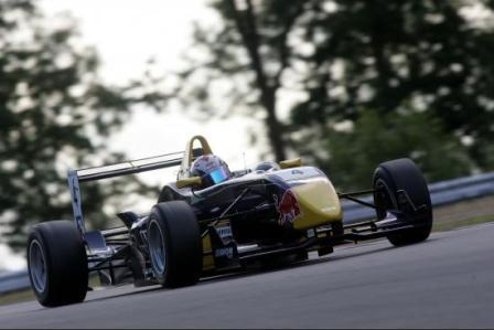 Alguersuari y Pérez se reparten las victorias en Brands Hatch