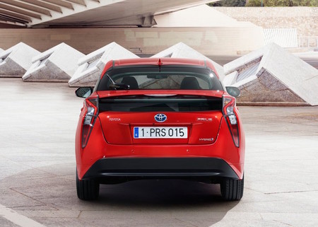 Toyota Prius 2016 1024 49