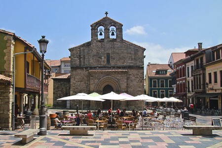 Plaza Del Carbayo