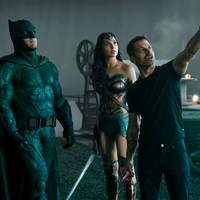 Zack Snyder sale al rescate de DC con un inesperado mensaje de apoyo para una película que todos en Hollywood ven como un fracaso seguro, Blue Beetle