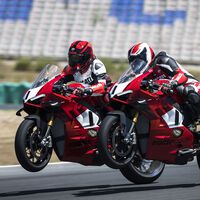 La nueva Ducati Panigale V4 R es una salvajada: hasta 240 CV para un peso pluma de 167 kg