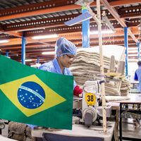 Brasil recupera el sentido común: termina con la semana laboral de seis días y baja la jornada a 40 horas sin bajar el sueldo 