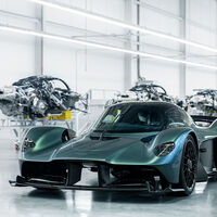El primer Aston Martin Valkyrie ya se ha fabricado, pero no se ha entregado: señalan posibles problemas electrónicos