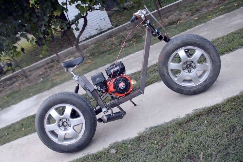 Este croata se ha hecho una moto con dos ruedas de coche, un motor de