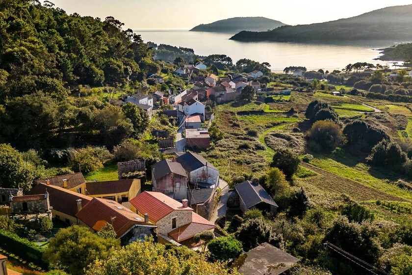 La versión menos masificada de Galicia: un pueblito pesquero diminuto con playa y sabor tradicional