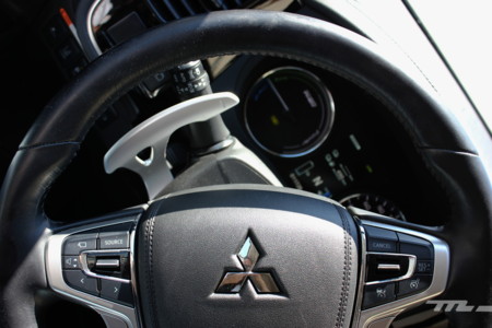 Mitsubishi Outlander Phev 282