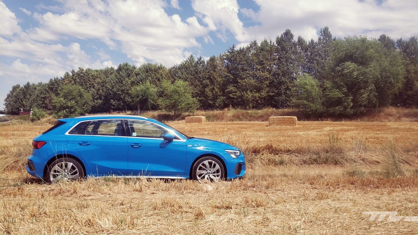 Probamos el Audi A3 Sportback: un coche tan compacto y sólido como siempre pero con un emocionante soplo de aire fresco