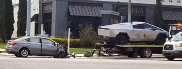 Los que se han comprado una Tesla Cybertruck tienen otro problema: las aseguradoras se están cansado de un coche demasiado grande, pesado y difícil de reparar
