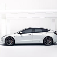 Tesla tira la casa por la ventana y vuelve a bajar precios: el Model 3 por 33.000 euros y el Model Y más barato que un VW ID.4