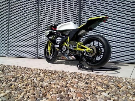 Superbike eléctrica by LGN Tech Design