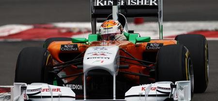 Adrian Sutil y Jules Bianchi se juegan el Force India en pista