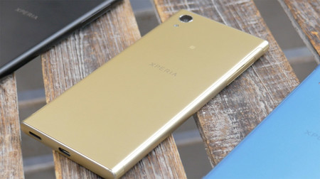Sony Xperia XA1 Plus: el hermano mayor viene con más pantalla y sensor de huellas para la gama media