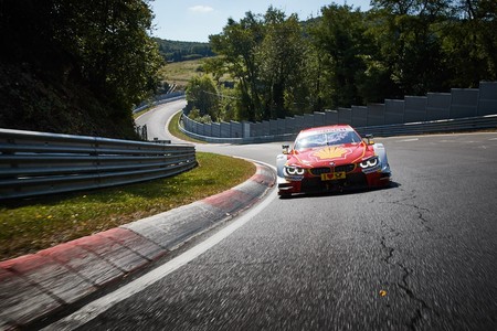 Augusto Farfus nos regala una vuelta endemoniada al Nordschleife en el BMW M4 DTM