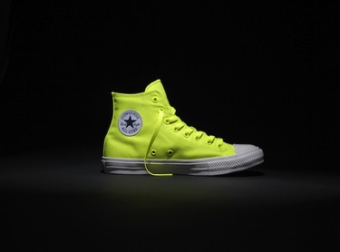 Brilla con luz propia con la edición limitada Volt Color de las Chuck Taylor All Star