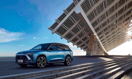 NIO, el 'Tesla chino', acumula 5.000 millones de dólares en pérdidas en plena burbuja de los coches eléctricos