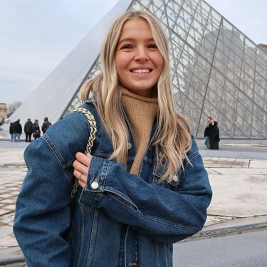 Las nuevas Adidas en color 'blue moon' que han ganado a las Samba en todo: más cómodas, más anchas y mucho más lindas