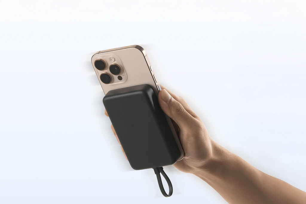 Si tienes un iPhone, ojo a esta batería de Xiaomi: MagSafe, cable USB-C y 10.000 mAh por 30 euros 