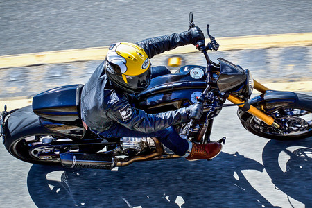 Arch Motorcyle 02